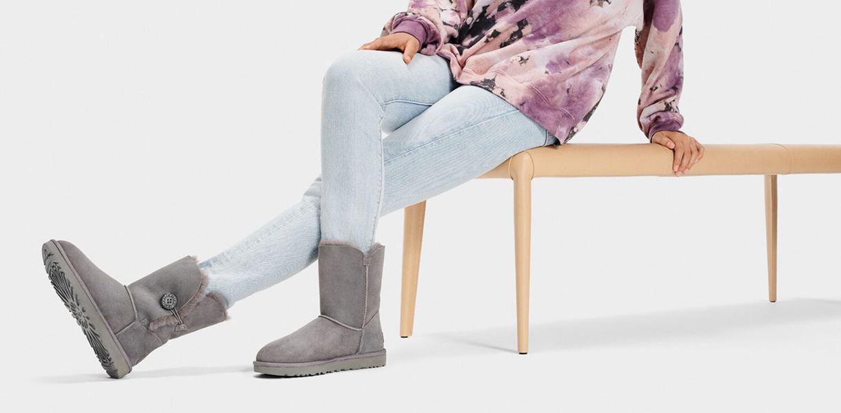 Уггі жіночі UGG Short Bailey Button Classic 2 Grey