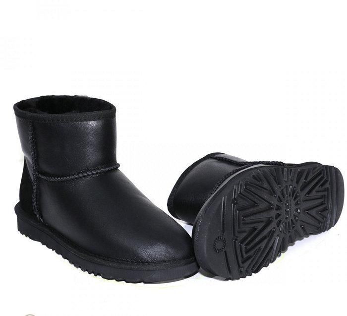 Чоловічі Уггі шкіряні UGG Mini Leather Metallic Black