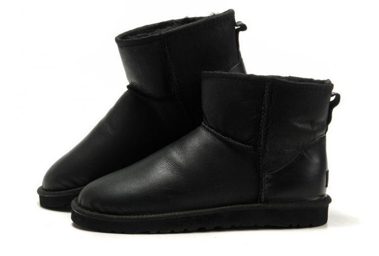 Чоловічі Уггі Міні шкіряні UGG Mini Classic Leather Чорні