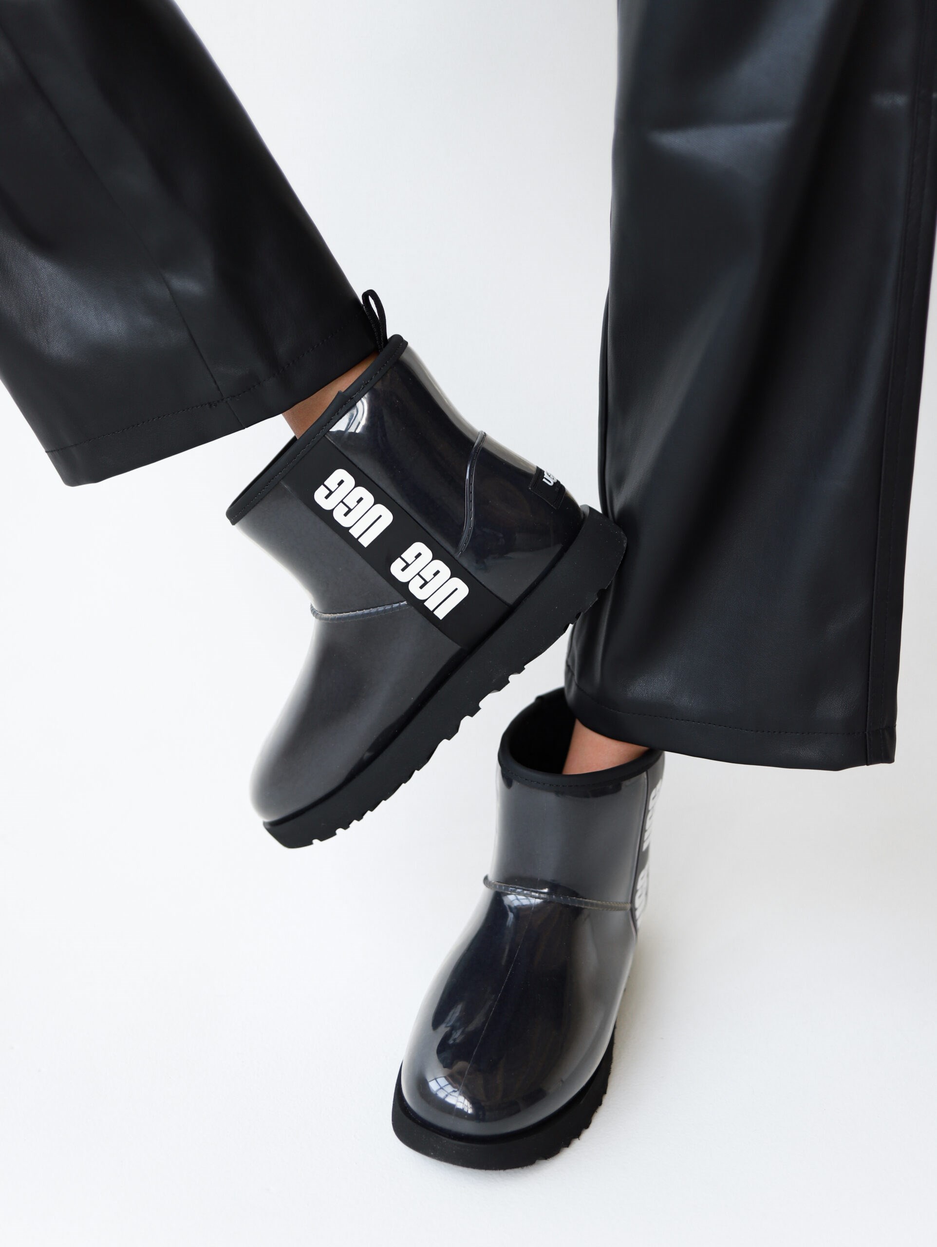 Уггі жіночі UGG Міні Classic Clear Mini Black