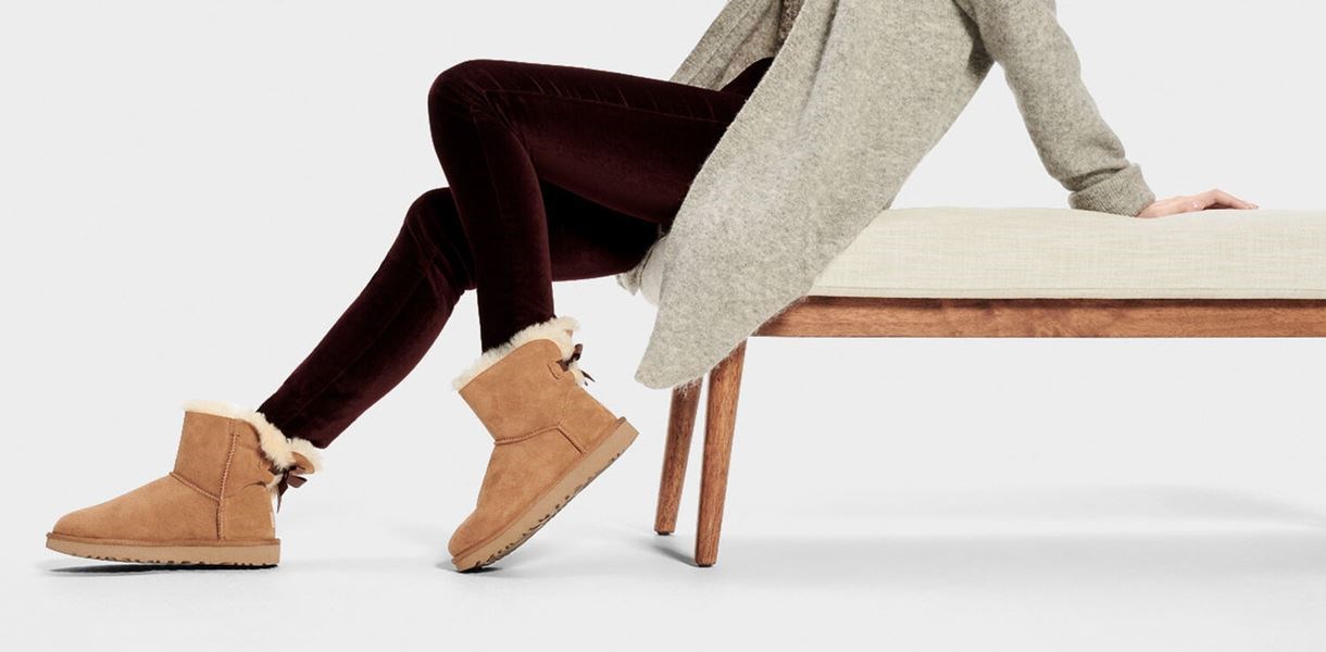 Уггі жіночі UGG Classic 2 Mini Bailey Bow Chestnut